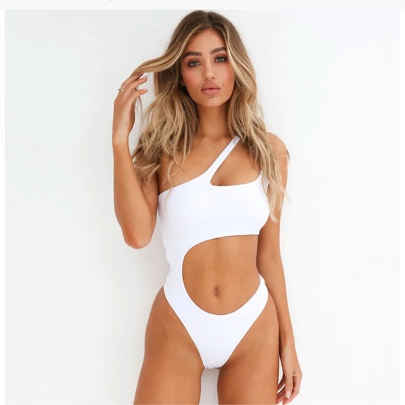 BRAZILIAN ONE SHOULDER BRAZILIAN ONE PIECE SWIMSUIT - Picture 4 of 10